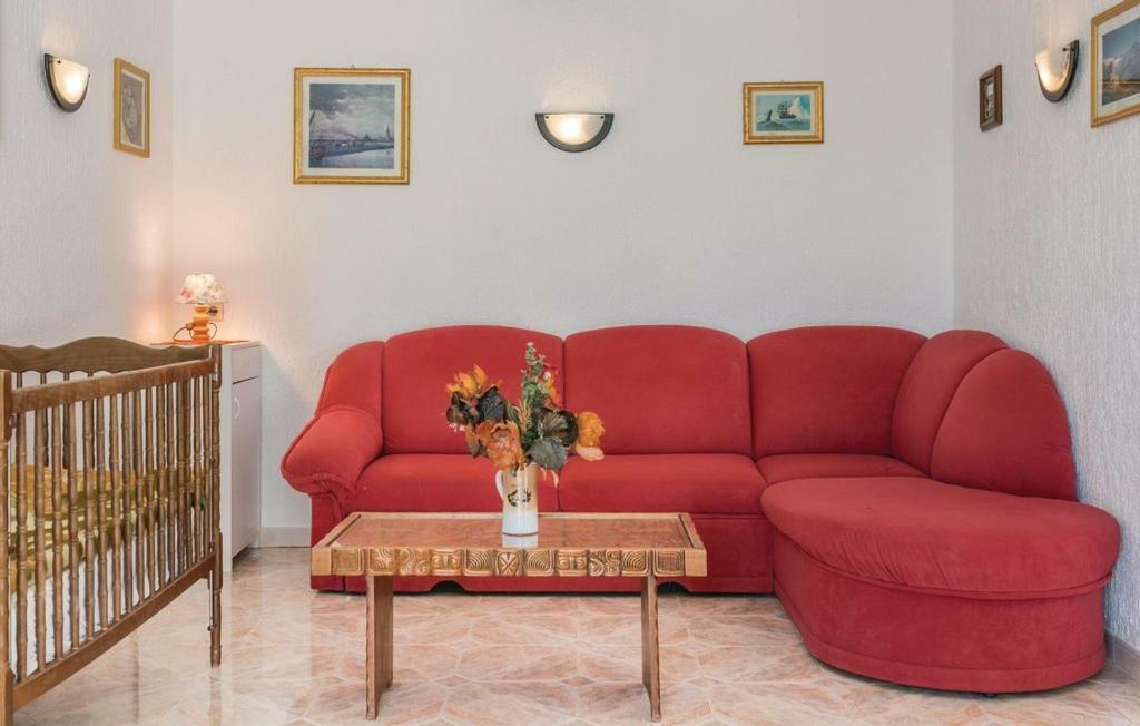 Apartment Mira